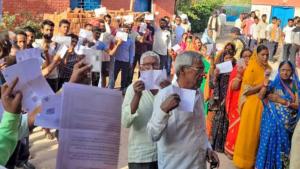 The verdict in Malegaon blast case came after 17 years, all 7 accused including Sadhvi Pragya Thakur were acquitted, BJP said Congress should answer saffron terrorism (85)-rdRQBWllok.jpg